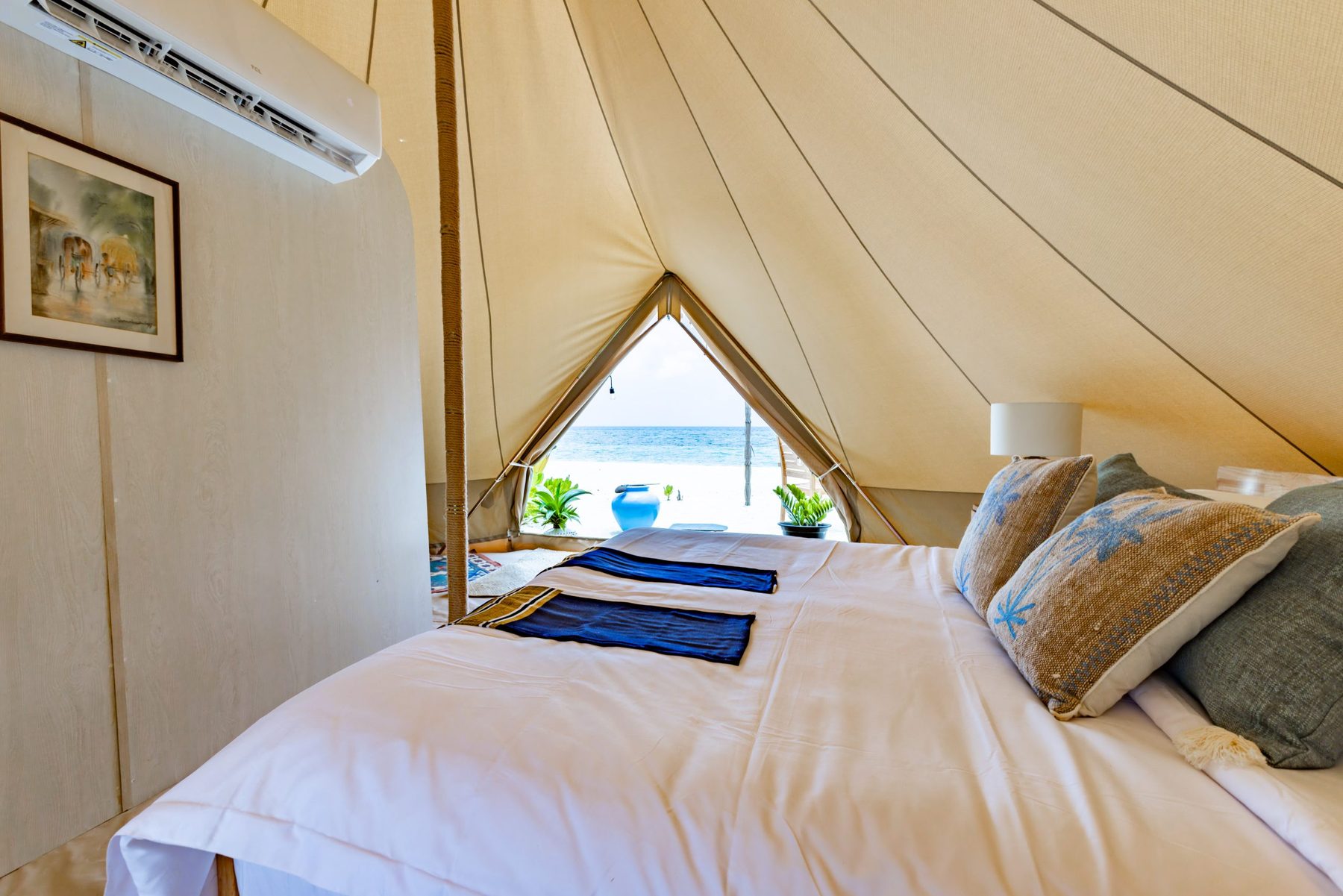 8 Days Maldives Resort — 3