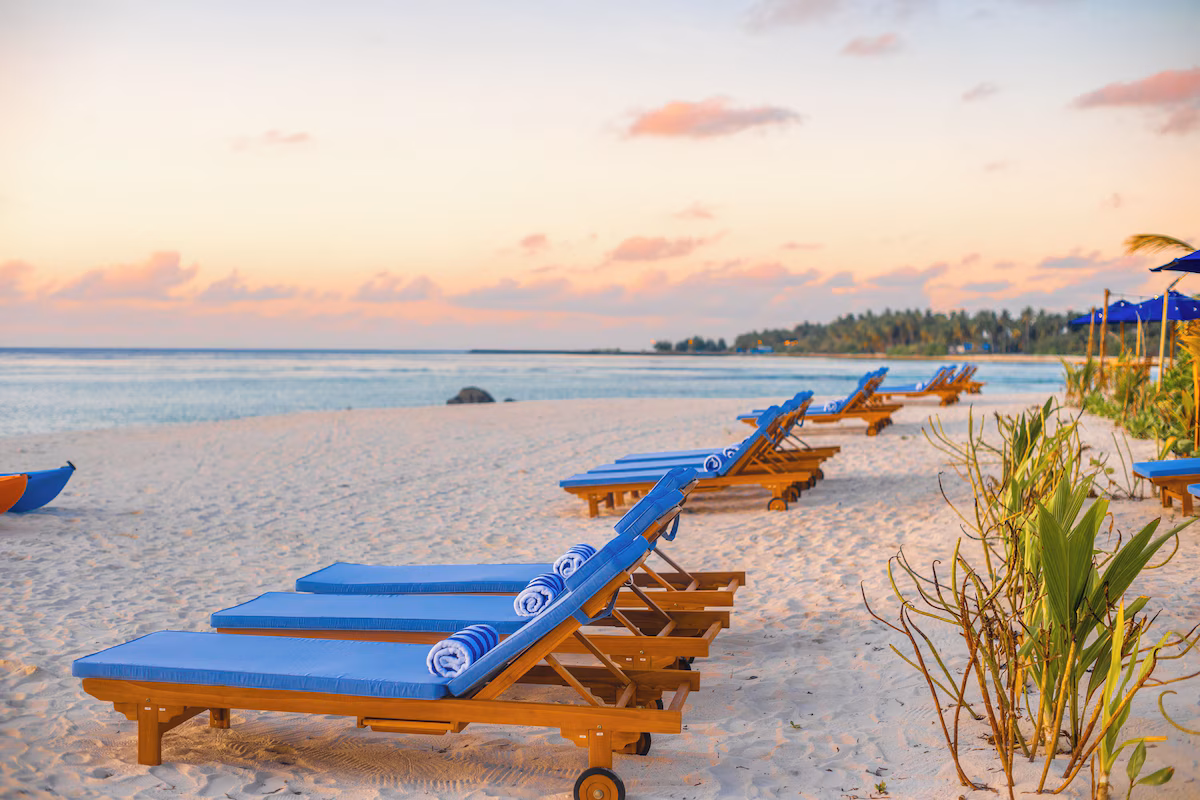 8 Days Maldives Resort — 2